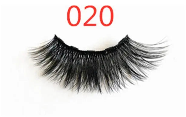 A Pair Of False Eyelashes With Magnets In Fashion - Image #31