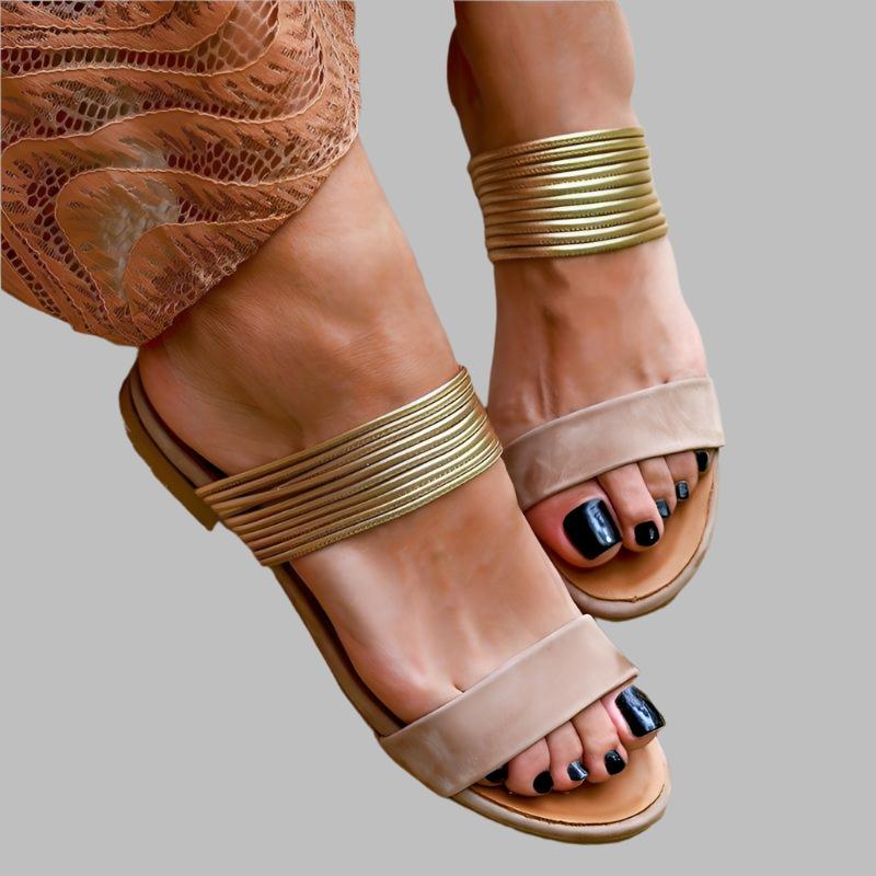 Curve Comfort: Stylish Plus-Size Sandals for Women