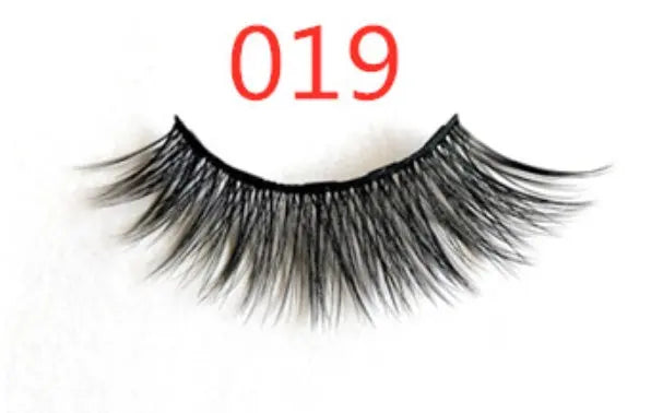 A Pair Of False Eyelashes With Magnets In Fashion - Image #30