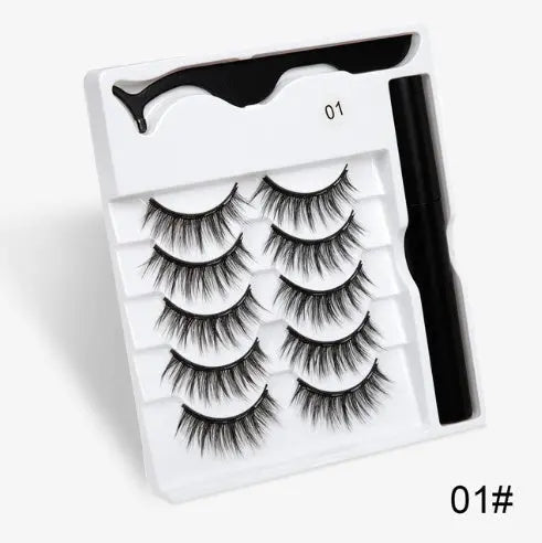 A Pair Of False Eyelashes With Magnets In Fashion - Image #5