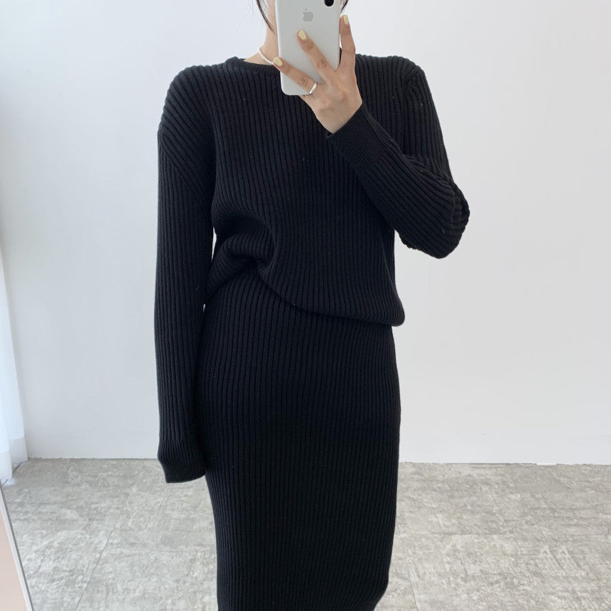 Women's New Autumn And Winter Sweaters Sheath Dress Two-piece Set.