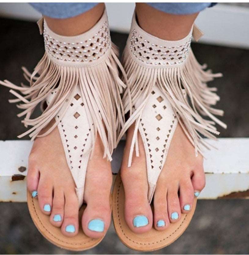 "Summer Chic Sandals: Stylish Flat Thong Shoes for Women (Plus Sizes Available)" - Ridnaps fashion